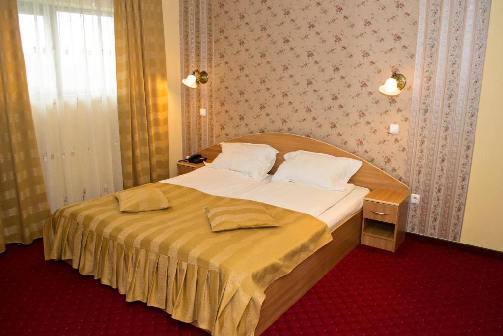 Hotel Xemar Arad Szoba fotó