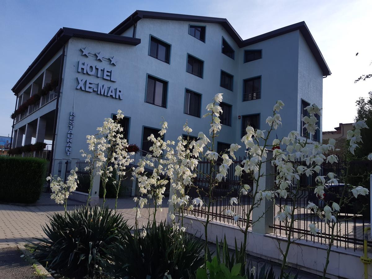 Hotel Xemar Arad Kültér fotó